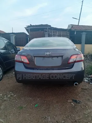 Toyota Camry 2008 Gray