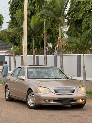 Mercedes-Benz S-Class 2010 Gold