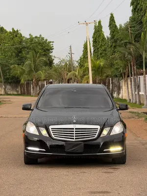 Mercedes-Benz E350 2011 Black