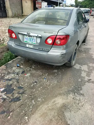 Toyota Corolla 2005