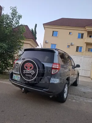 Toyota RAV4 2011