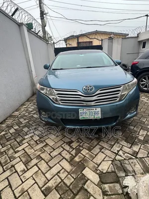 Toyota Venza V6 AWD 2011 Blue