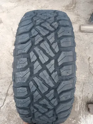 275/55/20lt Tyre