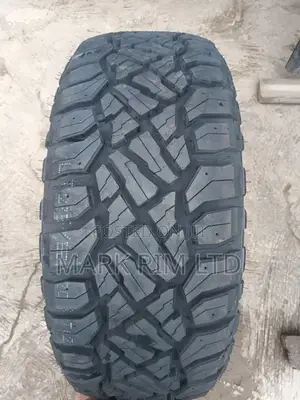 275/55/20lt Tyre