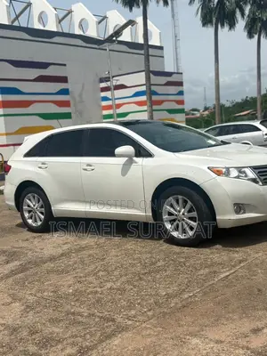Toyota Venza LE 2011 White