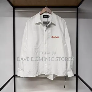 Maoqiaoyi Crested Button Down Long Sleeves