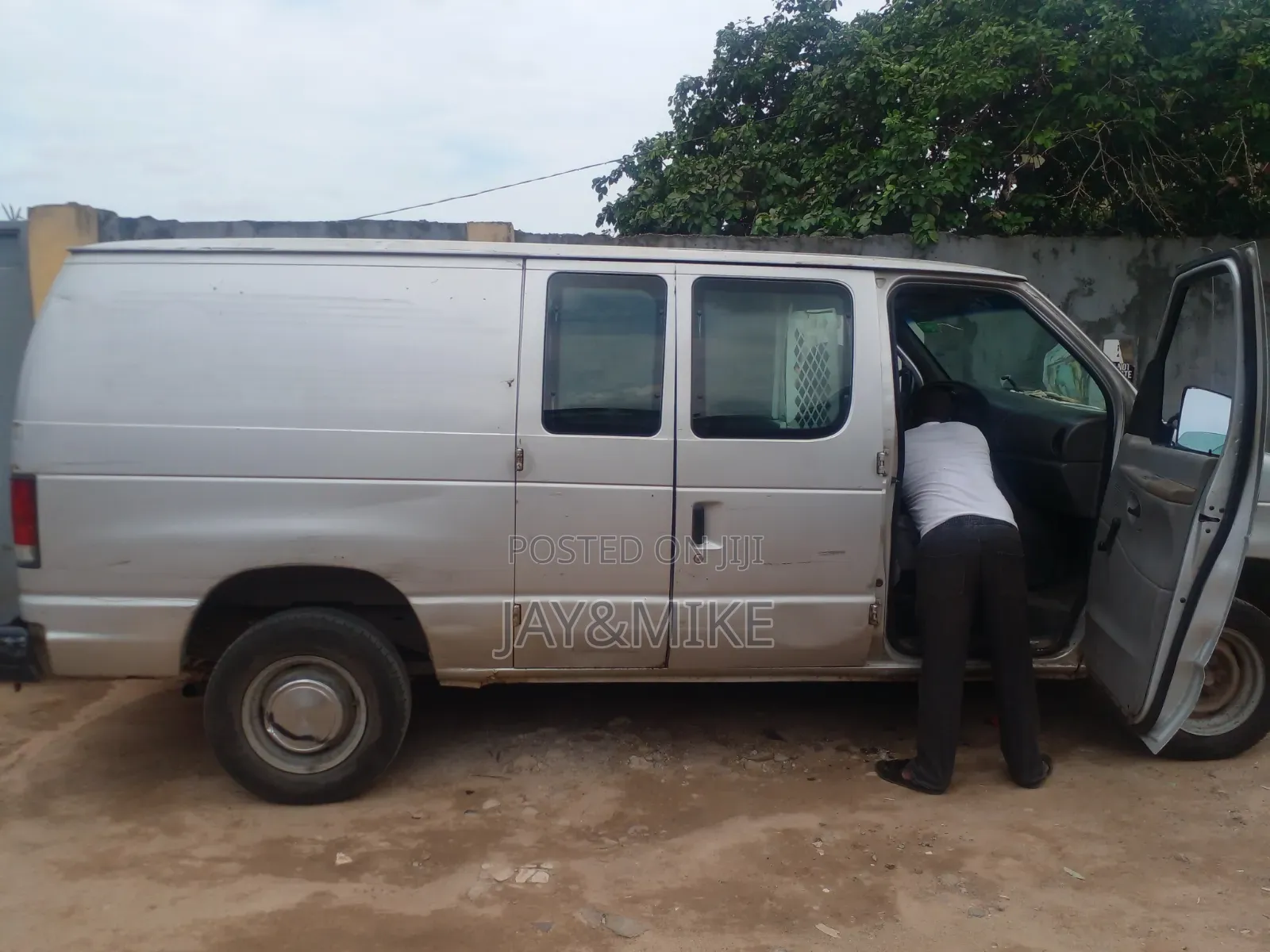 Logistics/Hollage/Movers Ford
