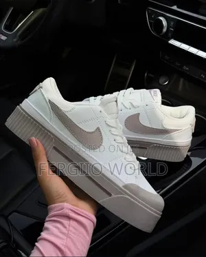 Nike Legacy White Mauve