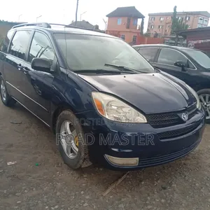 Toyota Sienna 2005 Blue