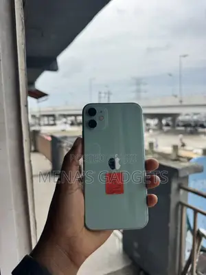 Apple iPhone 11 64 GB Green