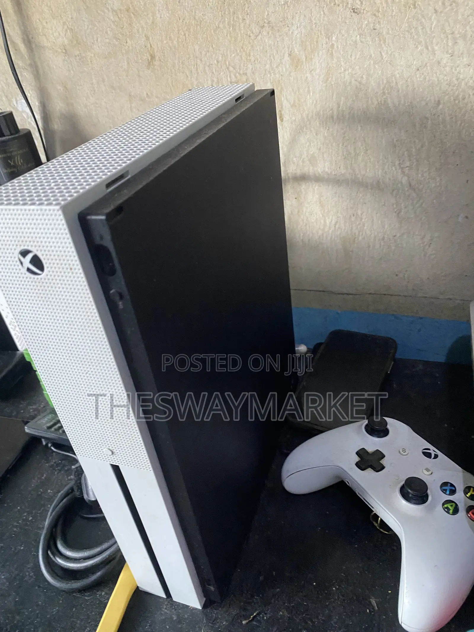 Xbox One S