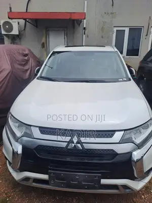 Mitsubishi Outlander 2.0 PHEV AWD 2021 White