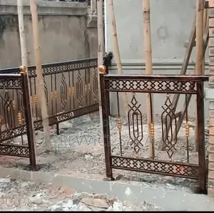 Wrought-Iron Handrail Dragon and Square Starter