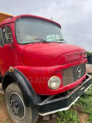 Mercedes-Benz 2004 Red