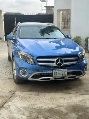 Mercedes-Benz GLA 250 2015 Blue