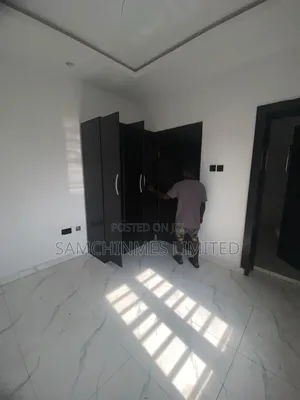 Mini Flat in Lekki Phase 1 for rent