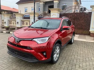 Toyota RAV4 2015 Red