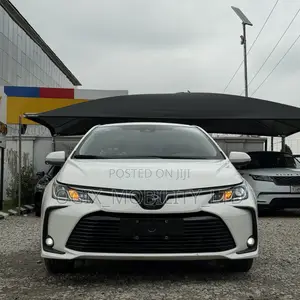 Toyota Corolla 2021 White