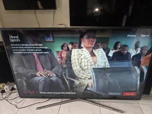 Samsung 55" Uhd Smart Tv.