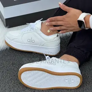 White Alo Female Sneakers