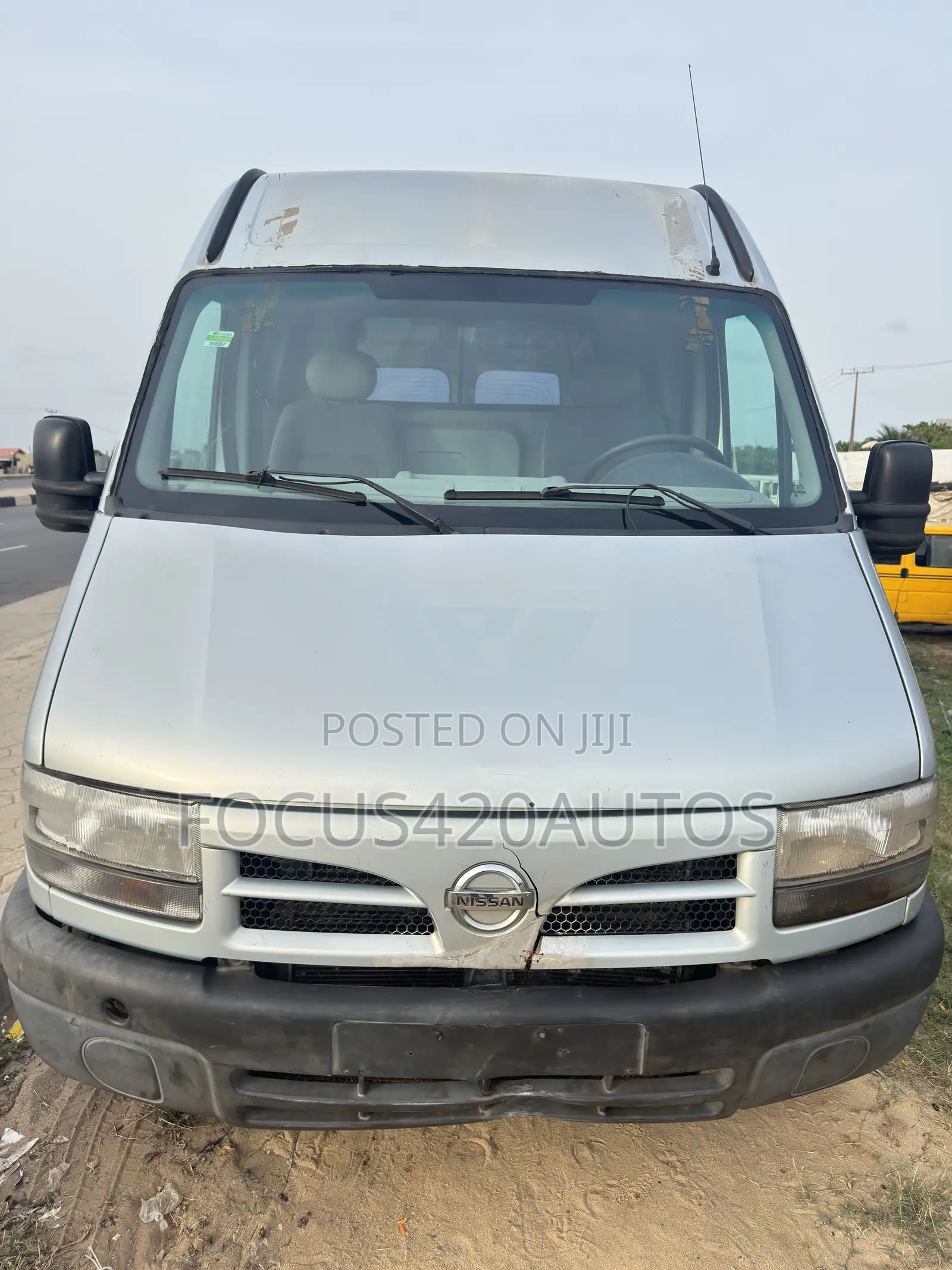 Nissan Caravan (Urvan) 2008 Silver