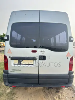 Nissan Caravan (Urvan) 2008 Silver