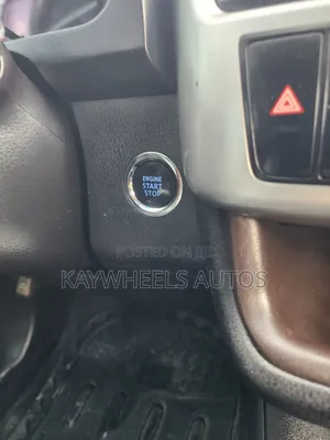 Toyota Highlander XLE 4x2 V6 (3.5L 6cyl 8A) 2018 Brown