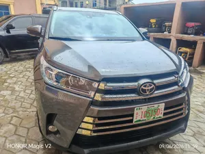 Toyota Highlander Limited 4dr SUV (3.5L 6cyl 6A) 2015 Gray