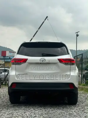 Toyota Highlander 2019 White
