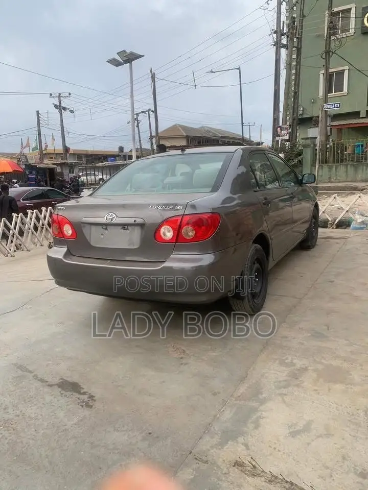 Toyota Corolla CE 2005 Gray