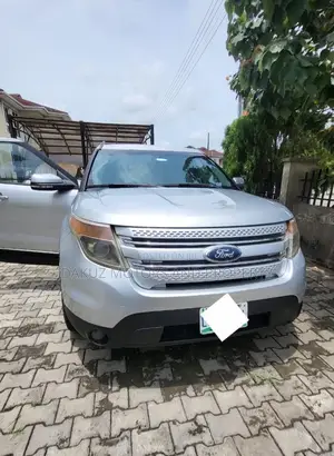 Ford Explorer 2013 Silver