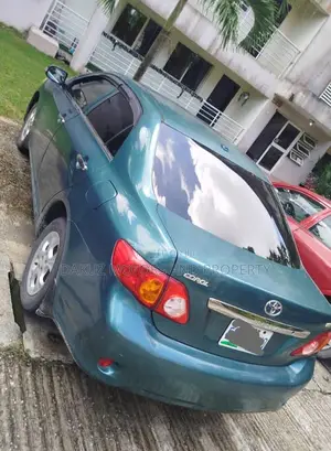 Toyota Corolla 2010 Blue