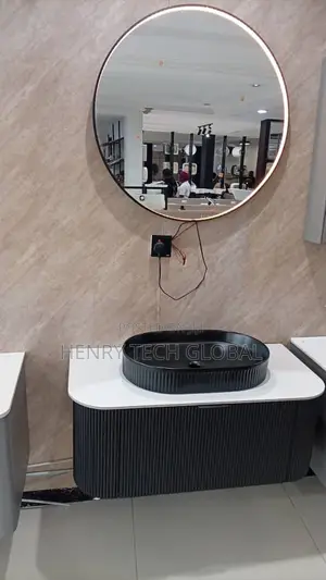 Cabinet Basin With Top Counter Basin and Mirror