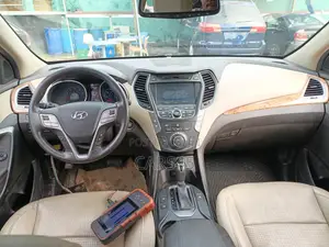Hyundai Santa Fe 2014 Red