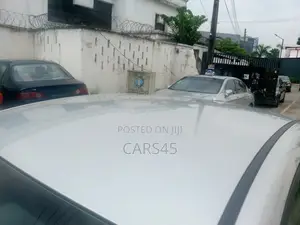Hyundai Elantra 2018 Silver