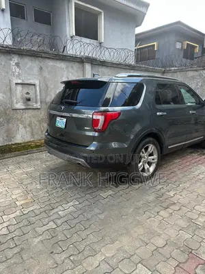 Ford Explorer 2015 Gray
