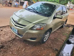 Toyota Yaris 2008 Gold