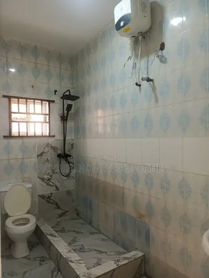 3bdrm Apartment in Near Oba Musa, Lekki Phase 2 for rent
