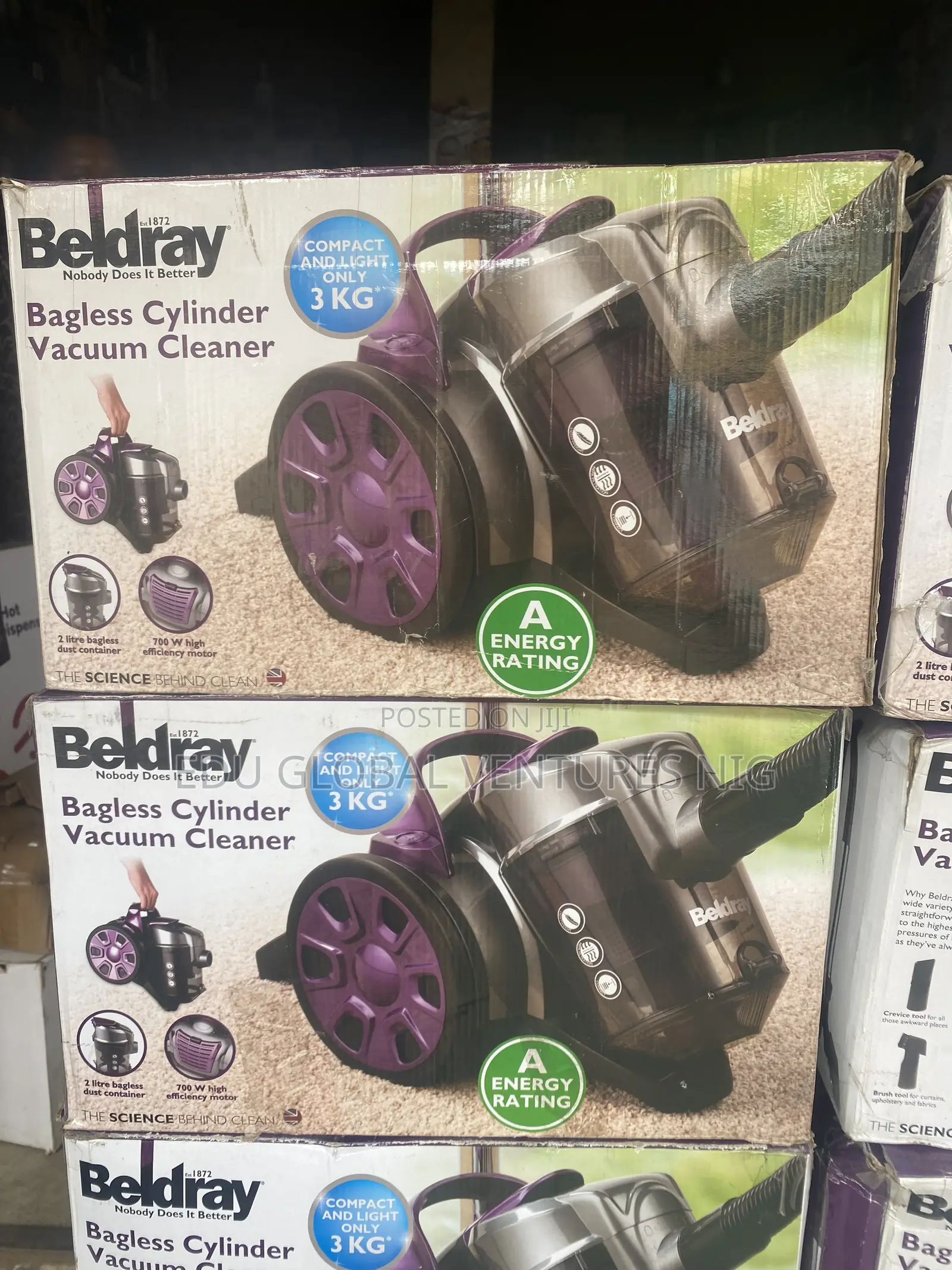 Beldray Bagless Cylinder Vacuum Cleaner. High Suction 700watts.