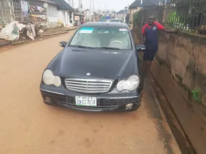Mercedes-Benz C240 2005 Black