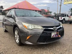 Toyota Camry 2017 Gray