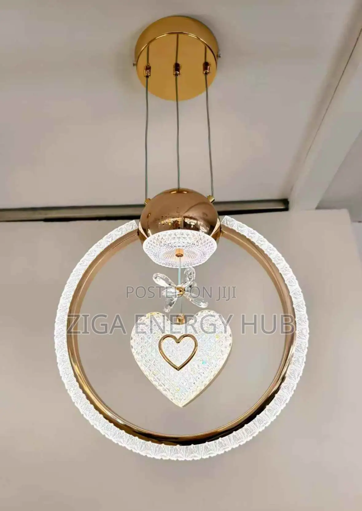 Single Classic Chandelier Light