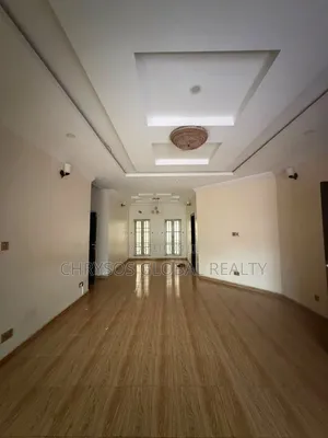 3bdrm Block of Flats in Kolapo Ishola Gra for rent