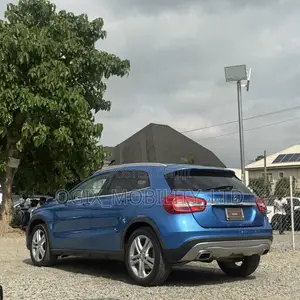 Mercedes-Benz GLA-Class 2016 Blue