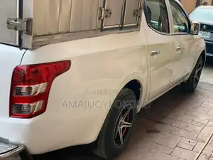 Mitsubishi L200 2019 White