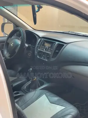 Mitsubishi L200 2019 White