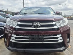 Toyota Highlander XLE 2019 Burgundy