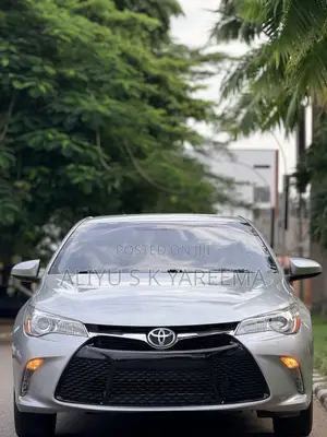 Toyota Camry SE 4dr Sedan (2.5L 4cyl 6A) 2016 Silver
