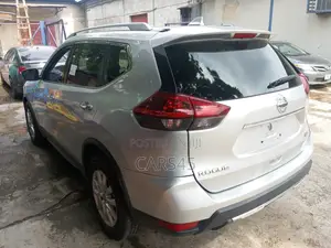 Nissan Rogue 2018 Silver