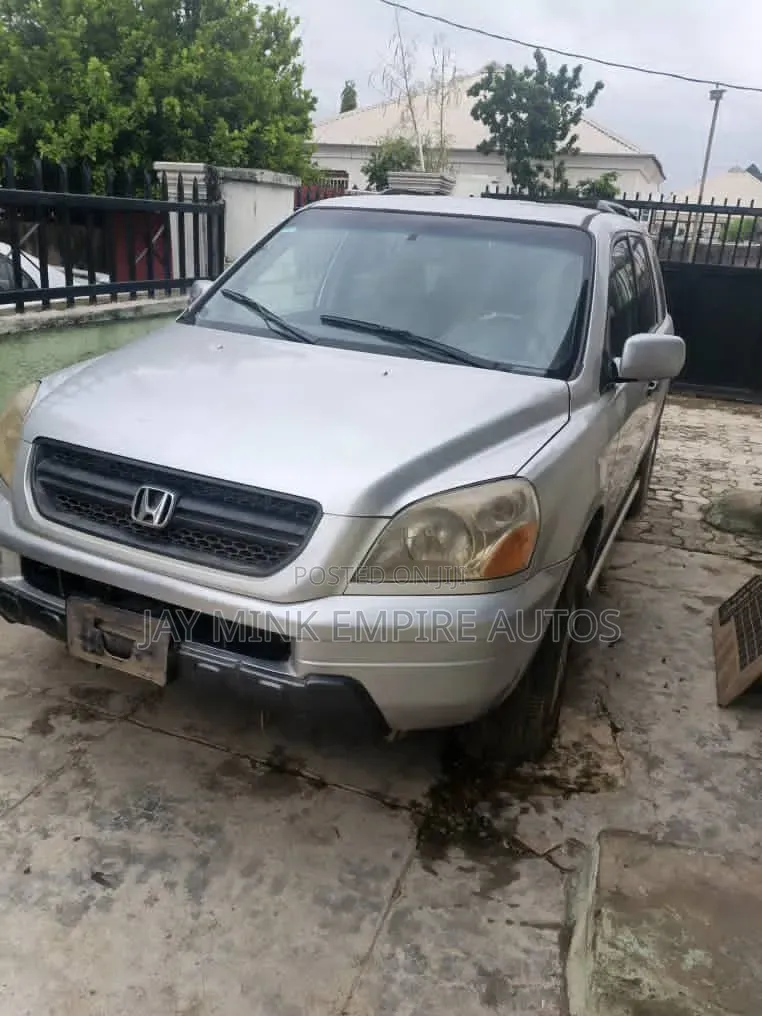 Honda Pilot 2005 Silver